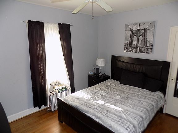 3rd image of 2201 W Farwell Ave