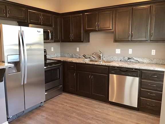 3rd image of 4294 McClelland Blvd