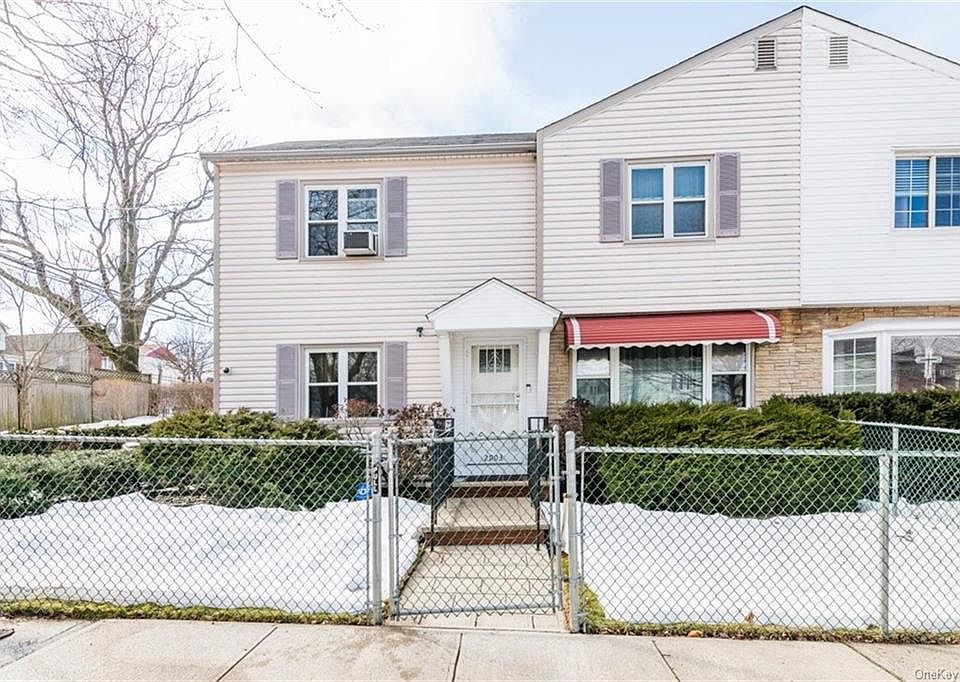 1st image of 2903 Hering Ave