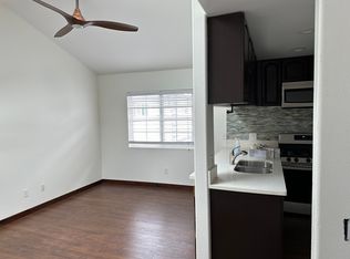 739 Lake St, Huntington Beach, CA 92648