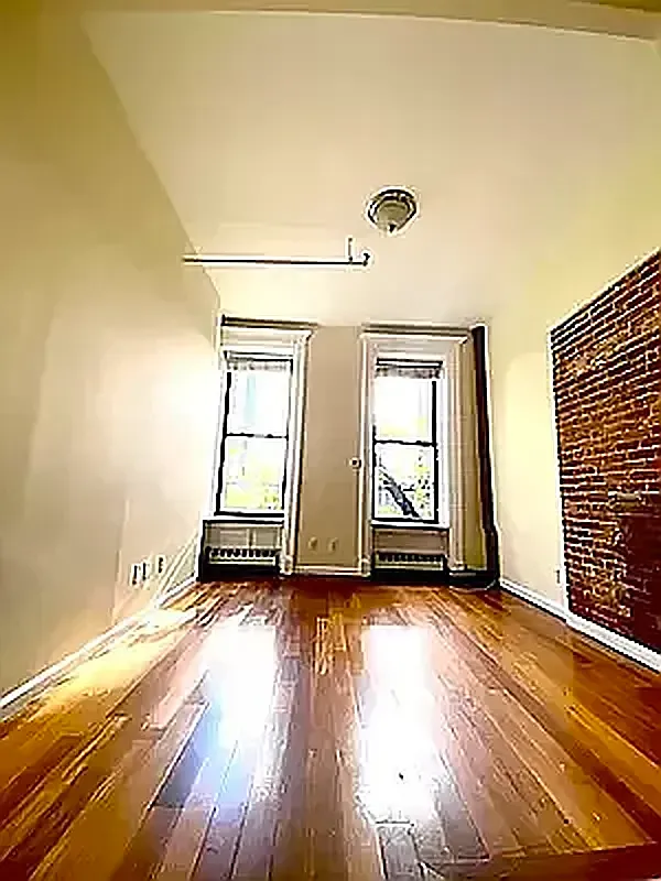 Building Photo - 71 W 71st St #1G