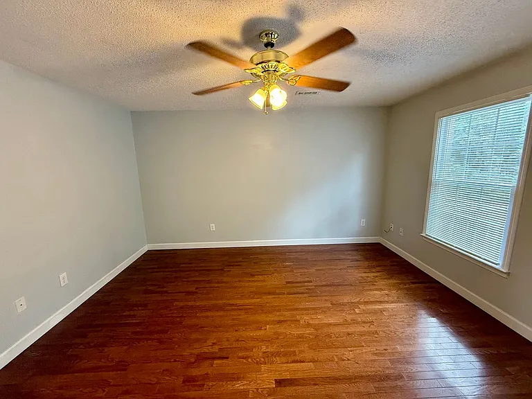 202 Landon Trl #202 — Photo 5