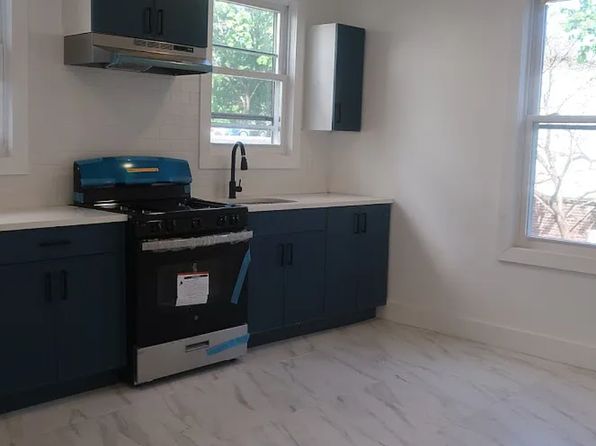 588 Bergen St Floor 2