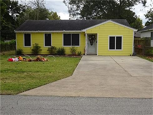 1st image of 7418 W Temperance Ln