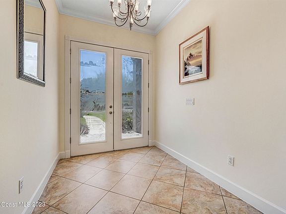 5th image of 590 Willowgreen Ln