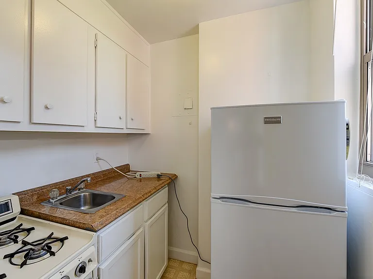 1121 Arlington Blvd #638 — Photo 23