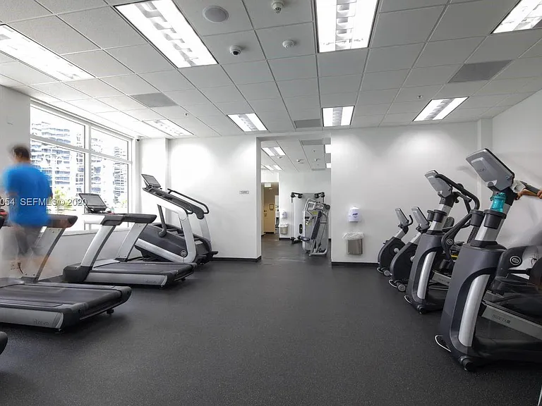 1200 Brickell Bay Dr #19 — Photo 23