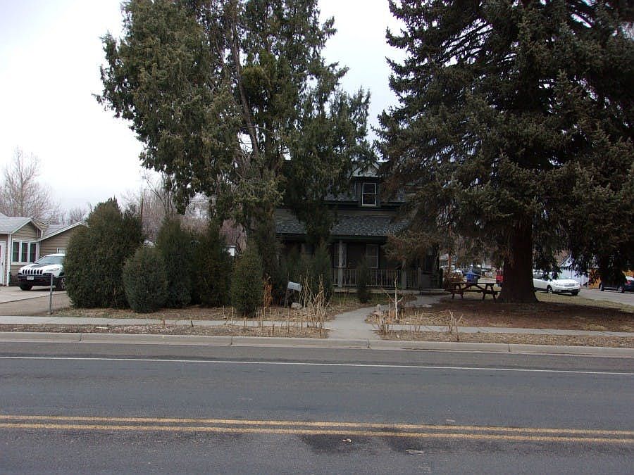 1st image of 1219 E 1st St
