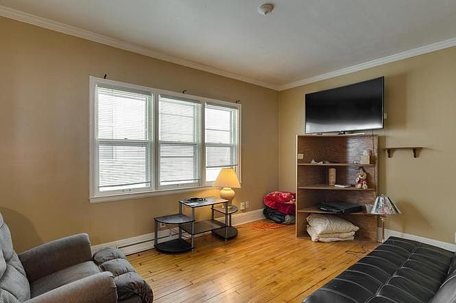 1st image of 1131 E Meinecke Ave #1R