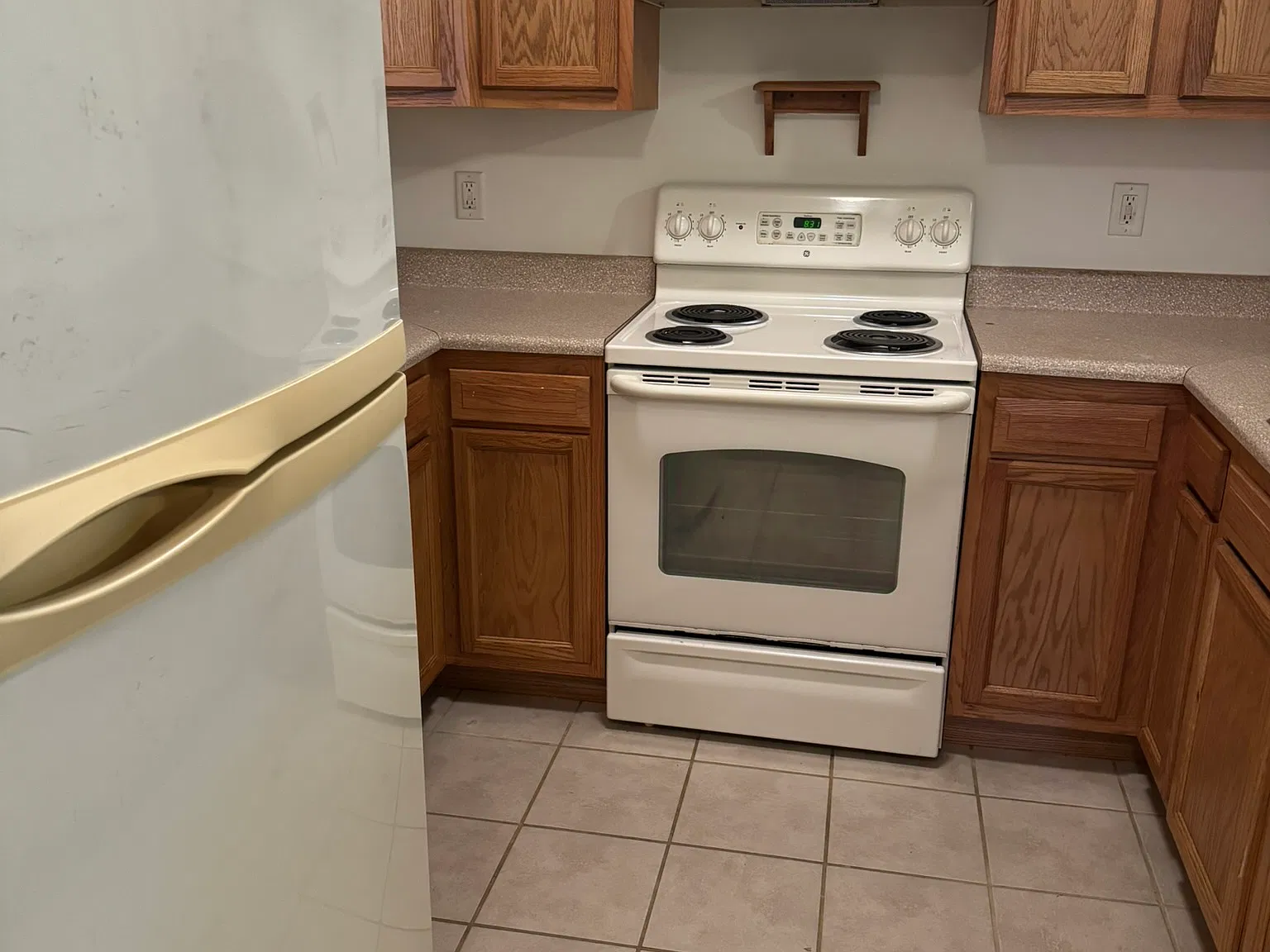 2 bed, 800 sqft, $1,200 — Photo 2