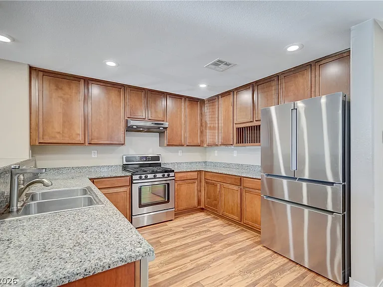 2054 Waterlily View St — Photo 10
