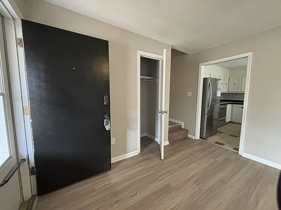 5th image of 3537 Ireland Dr #1