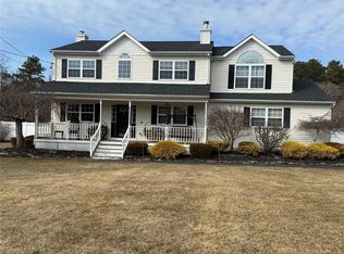 57 Gull Dip Rd, Ridge, NY 11961