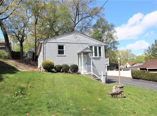 139 Tennyson Rd, Warwick, RI 02888