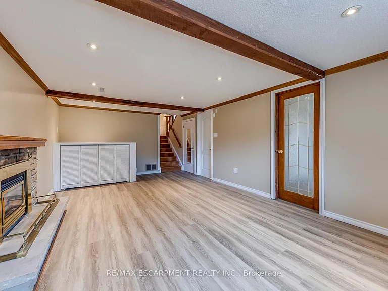 1236 Grange Rd — Photo 30