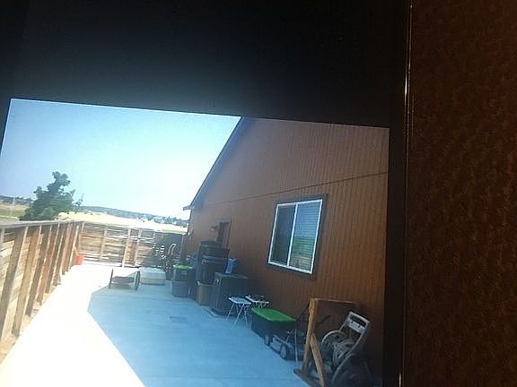 4th image of 402 NE Orchid Ct