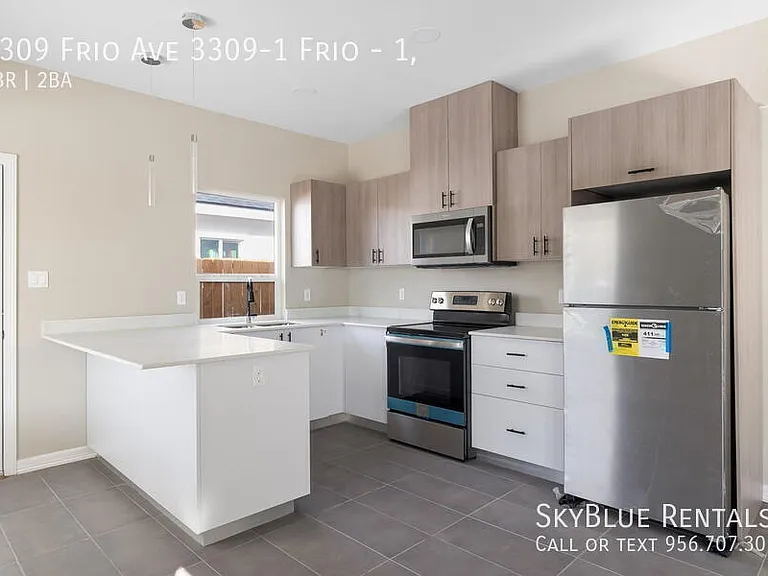 3309 Frio Ave #1 — Photo 3