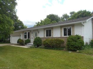 630 Roanoke Ave, Cuyahoga Falls, OH 44221