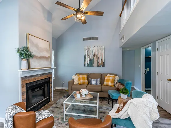 2020 Santa Anita Dr, Lexington, KY 40516