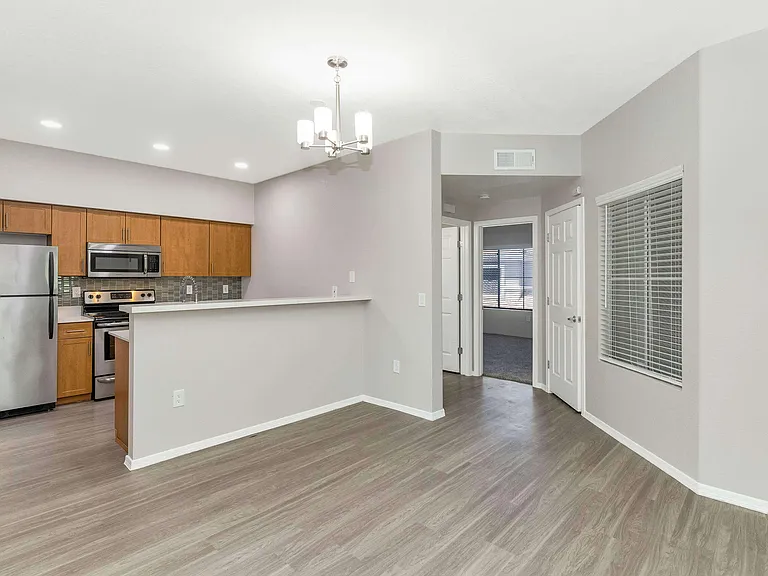 Townhomes at Biltmore — Photo 8