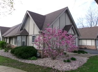 1785 Willow Circle Dr #1785, Crest Hill, IL