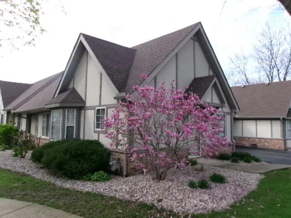 1785 Willow Circle Dr #1785, Crest Hill, IL 60403