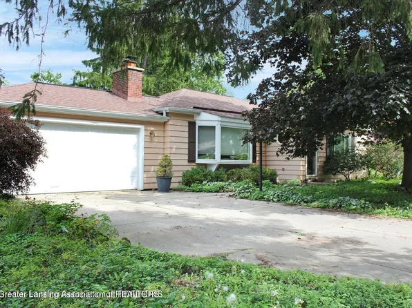 1615 Ridgewood Dr, East Lansing, MI 48823