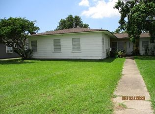 1755 Lynn Ln, Freeport, TX 77541