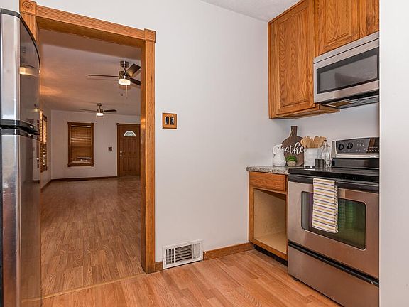 5th image of 617 Dayton Ave