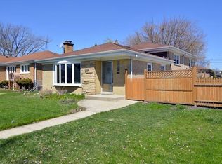 3820 Keeney St, Skokie, IL 60076