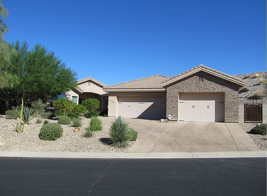 1st image of 2961 Esmerelda Dr