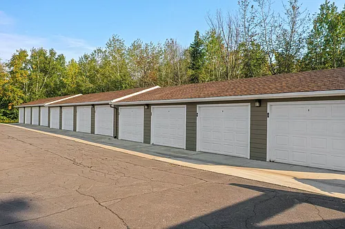 Eastview Apartments Photo 1