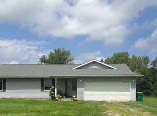 3915 Zion Rd, Pawnee, IL 62558