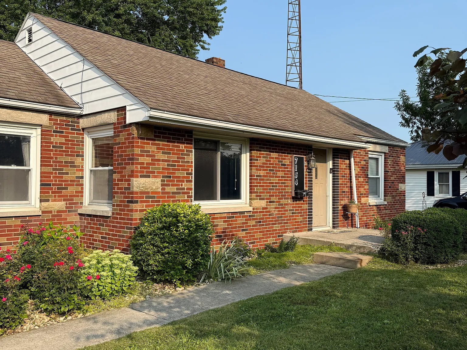 3 bed, 1208 sqft, $1,750 — Photo 1