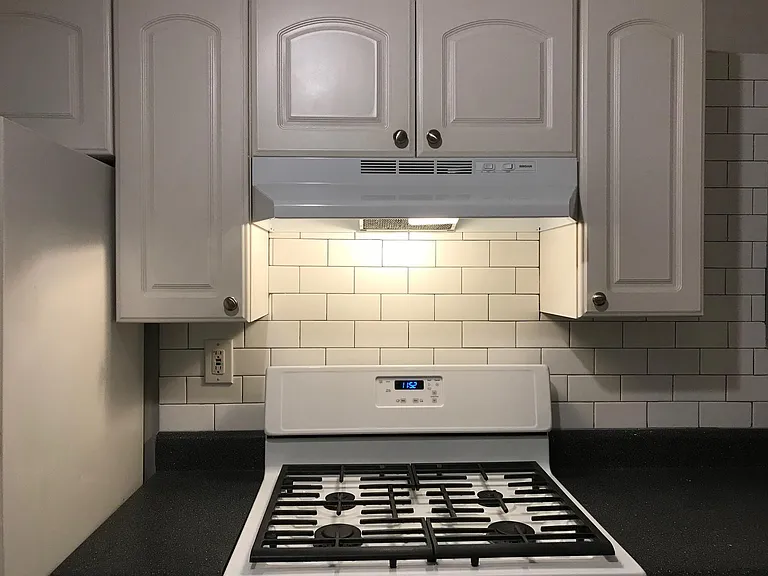 471 Gift Ave SE — Photo 5