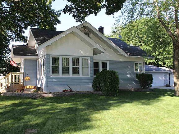 2nd image of 612 Chestnut St