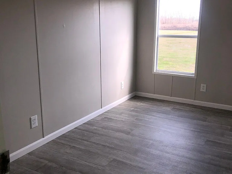 408 Samantha St — Photo 19