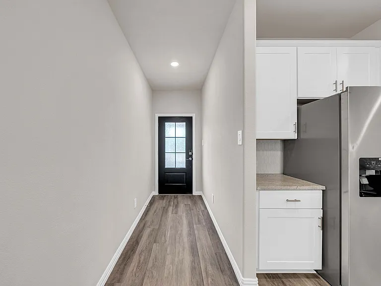 417 Martell Rd — Photo 4