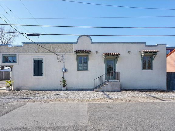 2nd image of 1336 General Ogden St