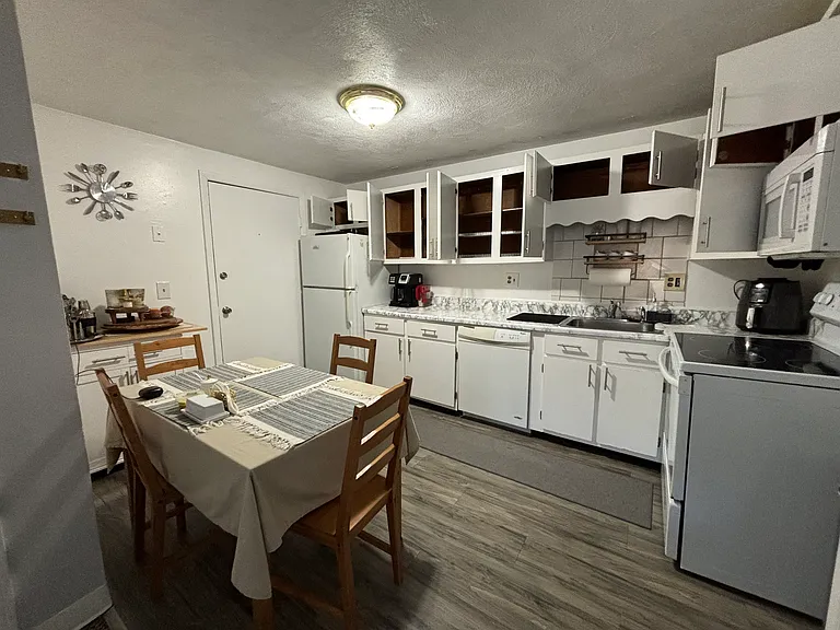 224 Main St #8B — Photo 13