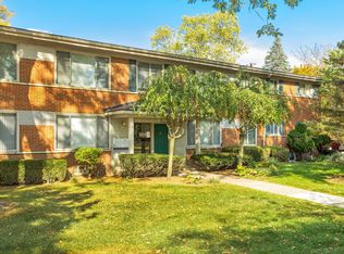 868 N Adams Rd UNIT 4, Birmingham, MI 48009