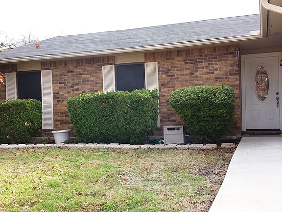 2nd image of 706 Meadow Mead Dr