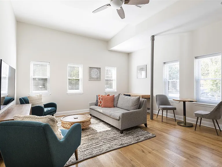 72 Wayne St #1 — Photo 2