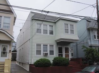 398 N 6th St, Newark, NJ 07107
