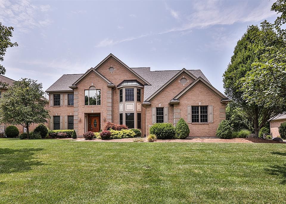 1st image of 6785 Cherry Laurel Dr