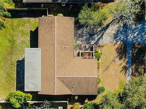 4th image of 115 Country Villas Dr