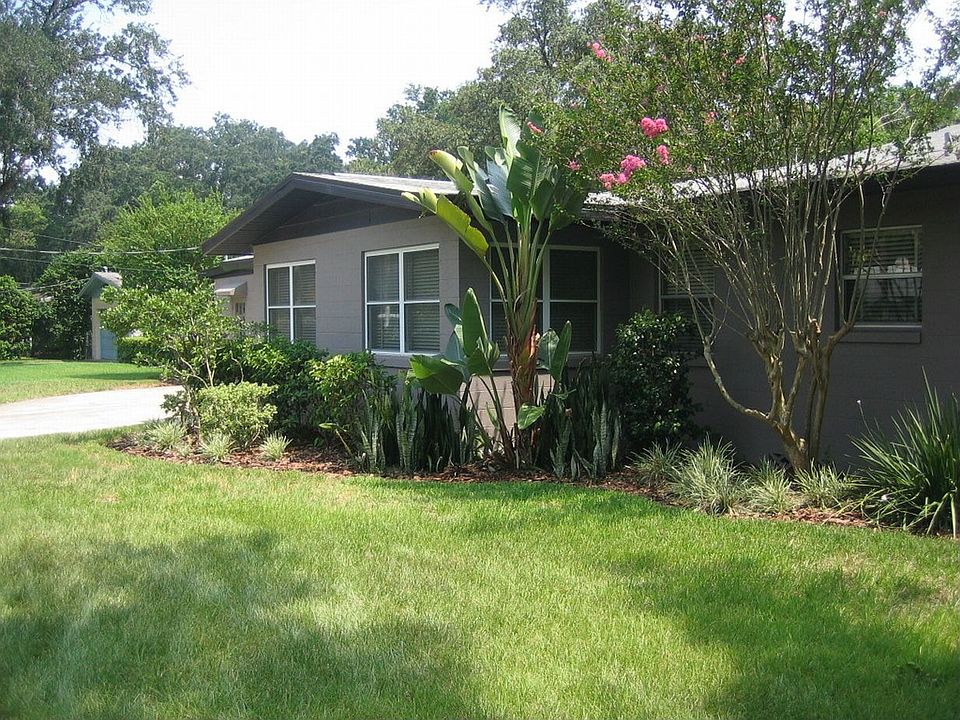 2nd image of 545 N Hampton Ave