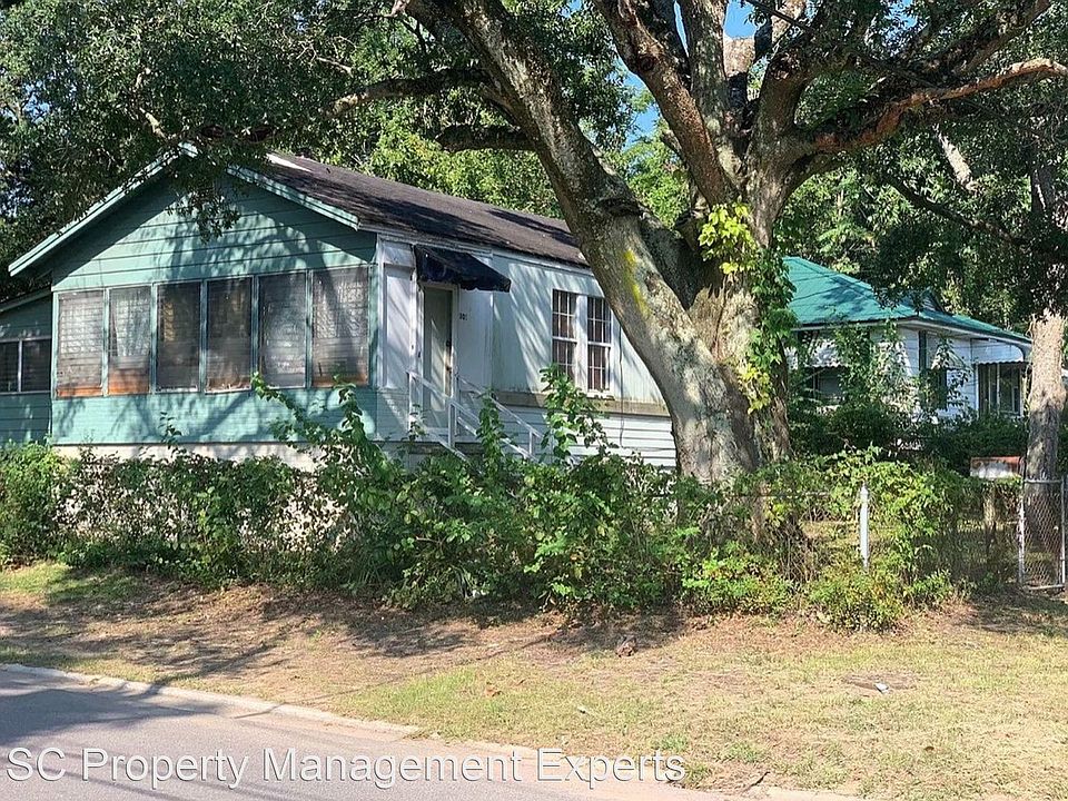 1st image of 2301 Aintree Ave