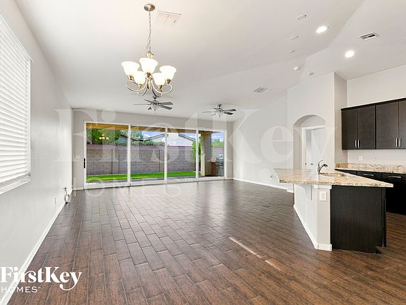 4th image of 845 E Gary Ln