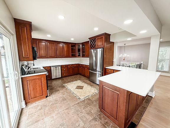 5th image of 11207 Claywood Dr